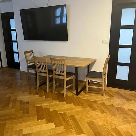 Appartamento 4 Izbovy